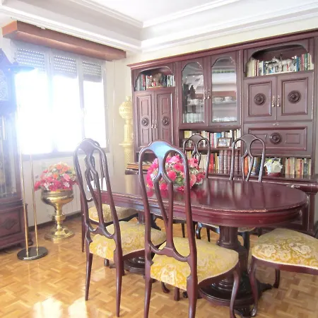 4 Bedrooms House With Enclosed Garden At *