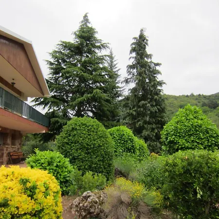 4 Bedrooms House With Enclosed Garden At Holiday home